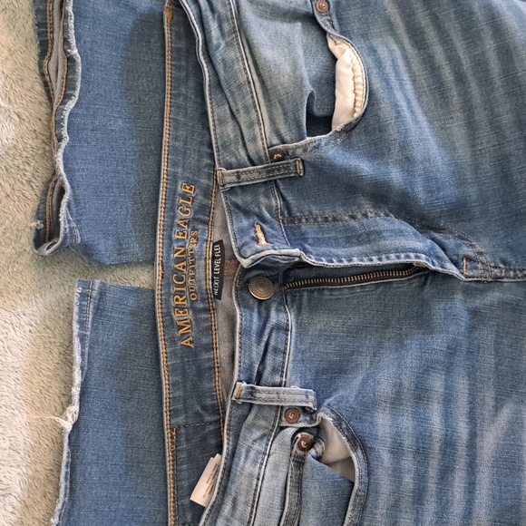 American Eagle Jeans - Picture 3 of 5